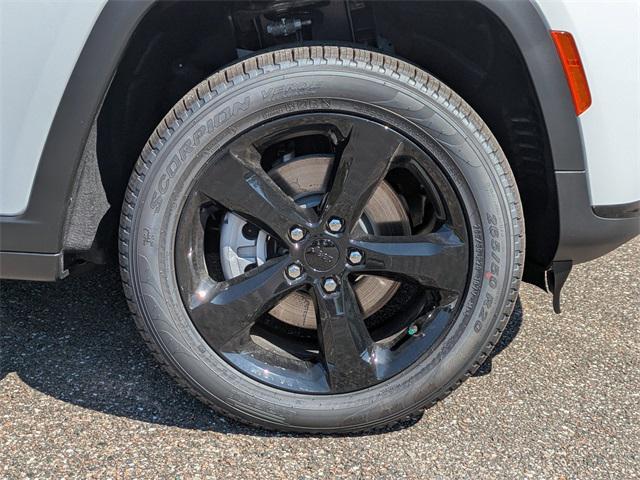 new 2025 Jeep Grand Cherokee L car, priced at $40,970