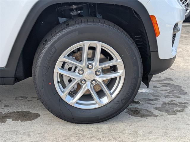 new 2025 Jeep Grand Cherokee car, priced at $38,718
