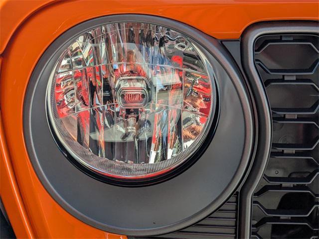 new 2025 Jeep Gladiator car, priced at $40,564