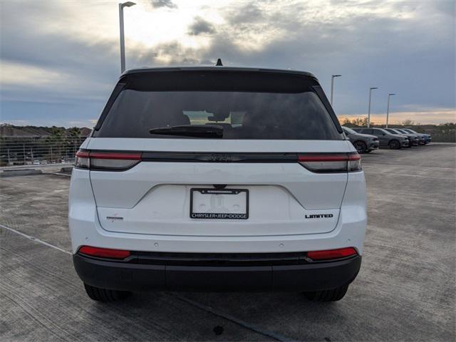 new 2025 Jeep Grand Cherokee car, priced at $42,500