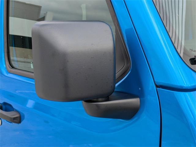 new 2025 Jeep Wrangler car, priced at $39,674