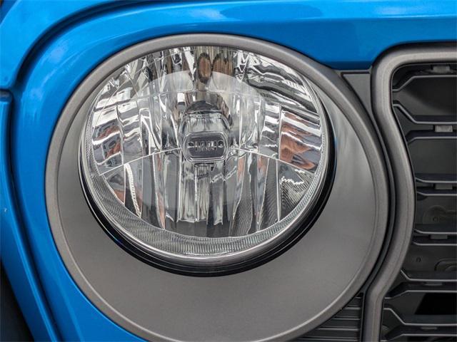 new 2025 Jeep Wrangler car, priced at $39,674