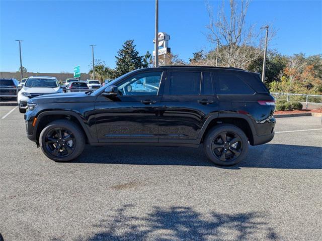 new 2024 Jeep Grand Cherokee car, priced at $47,122