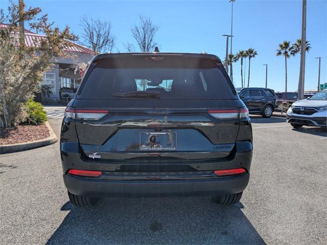 new 2024 Jeep Grand Cherokee car, priced at $47,122