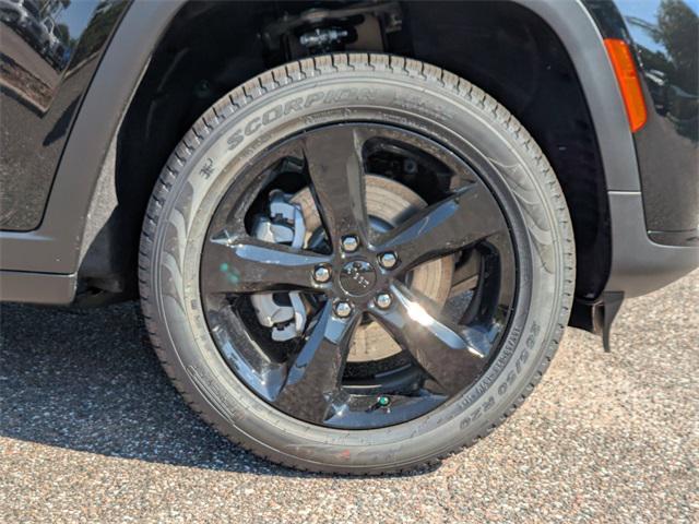 new 2025 Jeep Grand Cherokee L car, priced at $46,692
