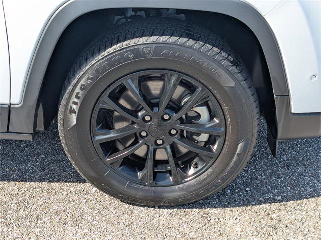 used 2023 Jeep Cherokee car, priced at $24,070