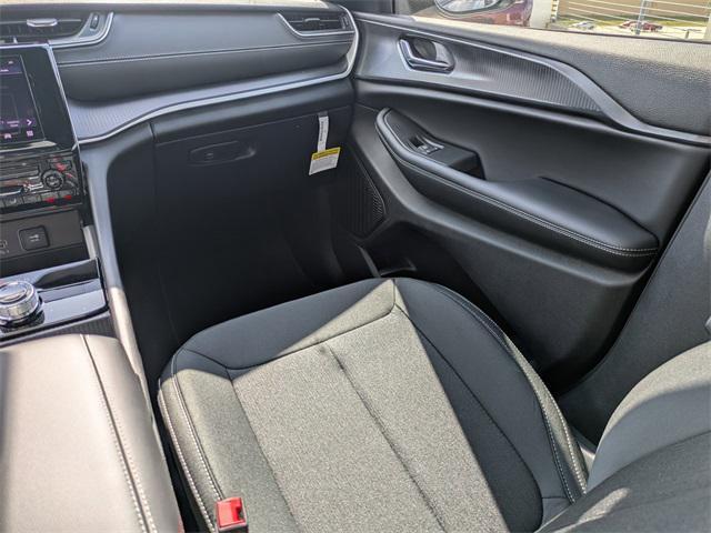 new 2025 Jeep Grand Cherokee L car, priced at $39,950