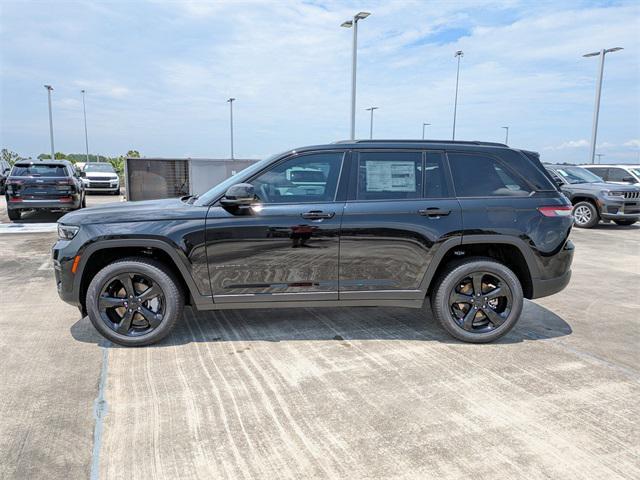 new 2025 Jeep Grand Cherokee car, priced at $44,235