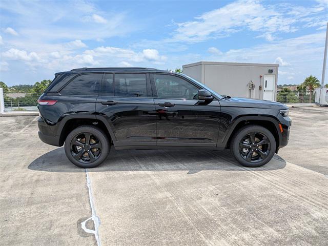 new 2025 Jeep Grand Cherokee car, priced at $44,235