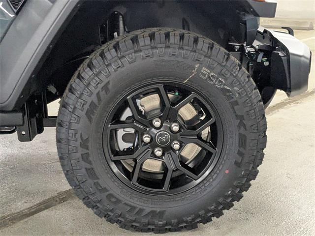 new 2025 Jeep Wrangler car, priced at $45,277