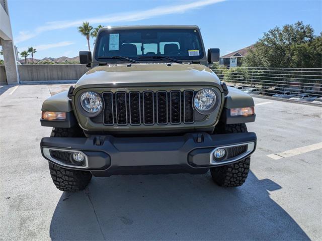 new 2025 Jeep Gladiator car, priced at $44,977