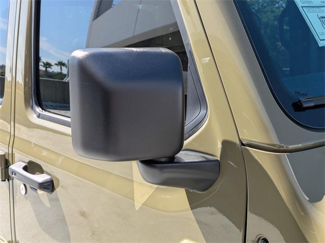 new 2025 Jeep Gladiator car, priced at $44,977