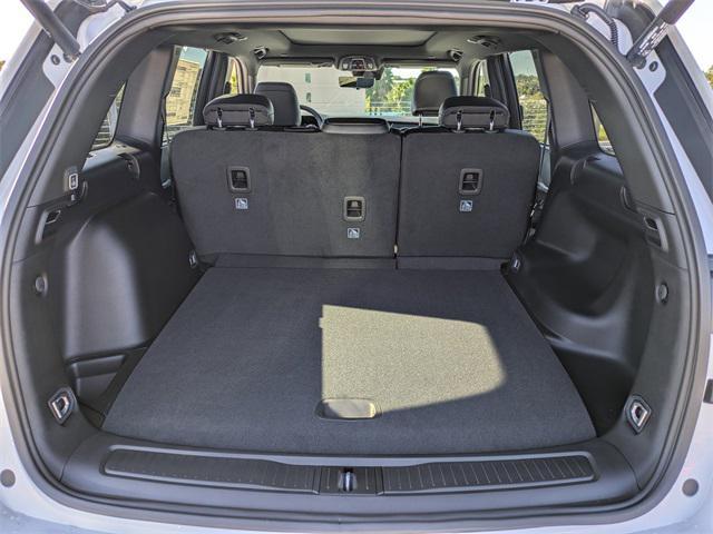 new 2025 Jeep Grand Cherokee car, priced at $50,680