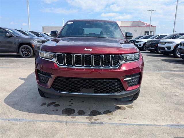 new 2025 Jeep Grand Cherokee car, priced at $39,254