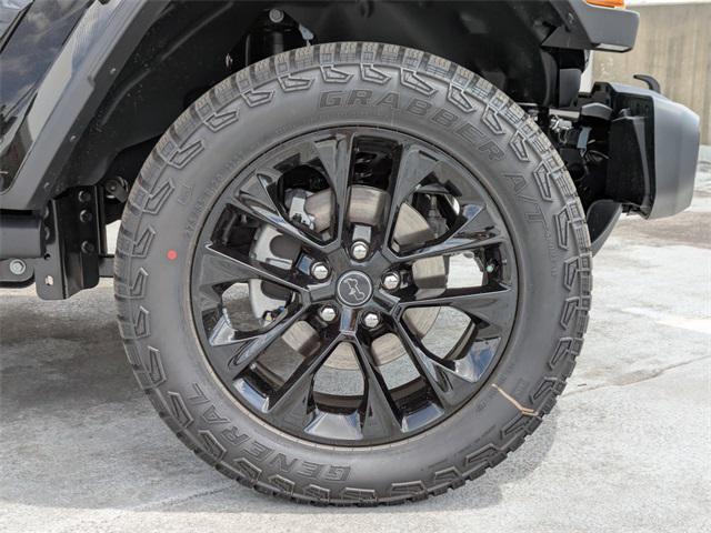 new 2025 Jeep Gladiator car, priced at $42,843