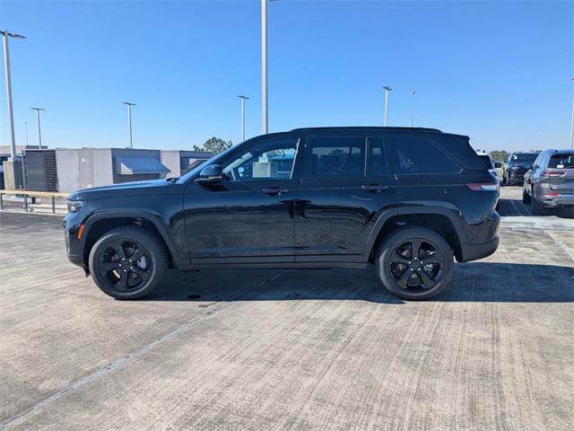 new 2025 Jeep Grand Cherokee car, priced at $43,036