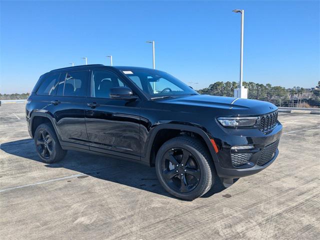 new 2025 Jeep Grand Cherokee car, priced at $43,036