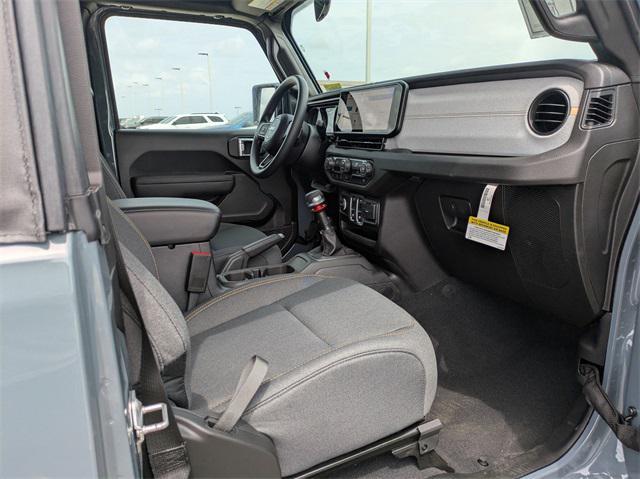 new 2025 Jeep Wrangler car, priced at $32,402