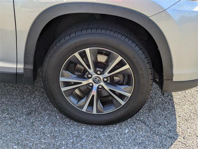 used 2019 Toyota Highlander car, priced at $19,990