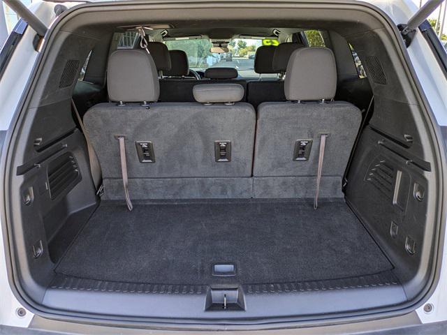 used 2025 GMC Acadia car, priced at $35,990