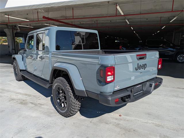 new 2025 Jeep Gladiator car, priced at $45,102