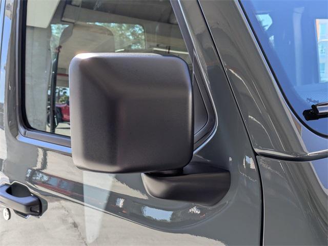 new 2025 Jeep Gladiator car, priced at $45,102