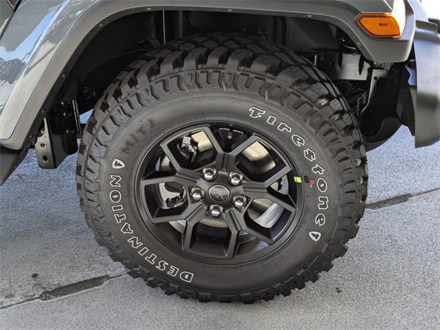 new 2025 Jeep Gladiator car, priced at $45,102