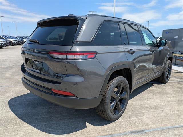 new 2025 Jeep Grand Cherokee car, priced at $46,735