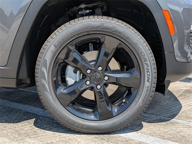 new 2025 Jeep Grand Cherokee car, priced at $46,735