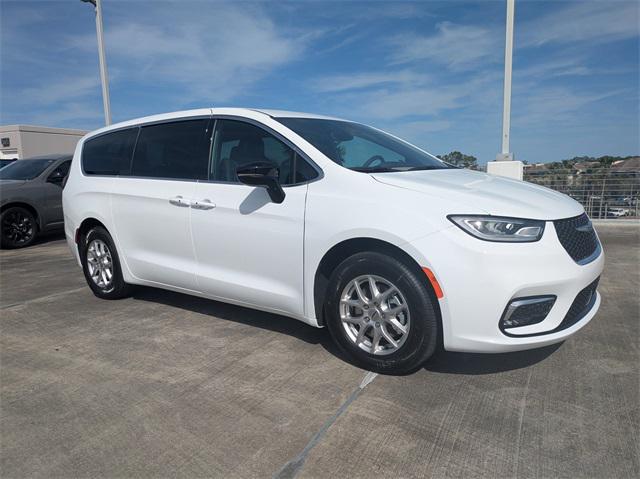 new 2025 Chrysler Pacifica car, priced at $40,275
