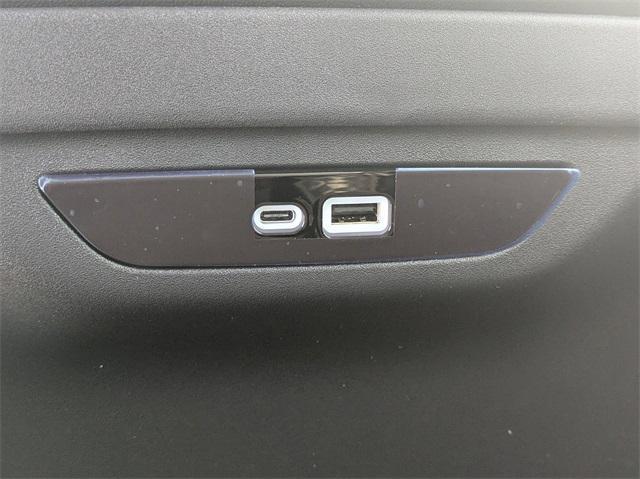 new 2025 Chrysler Pacifica car, priced at $40,275