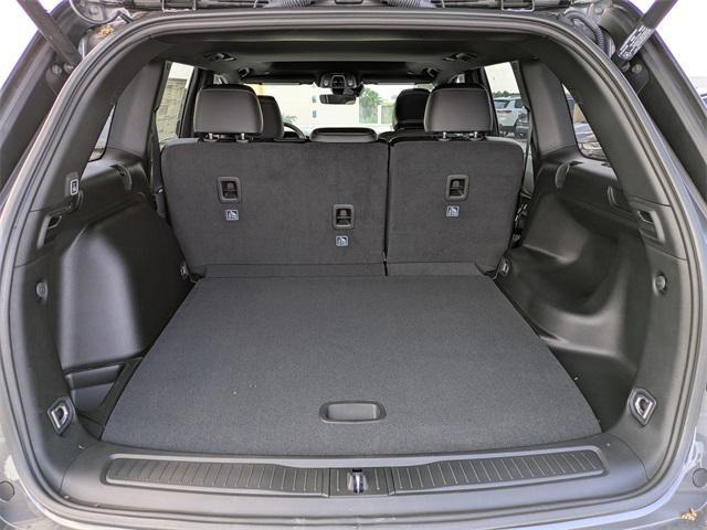new 2025 Jeep Grand Cherokee car, priced at $42,853