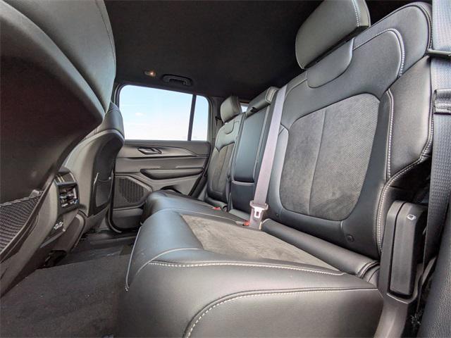 new 2025 Jeep Grand Cherokee car, priced at $42,853