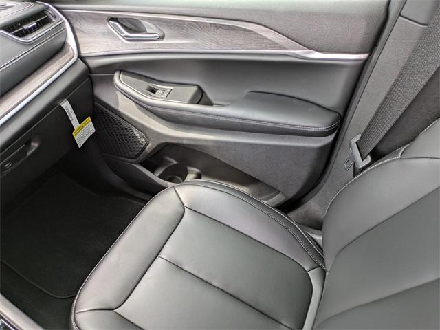 new 2025 Jeep Grand Cherokee L car, priced at $46,099