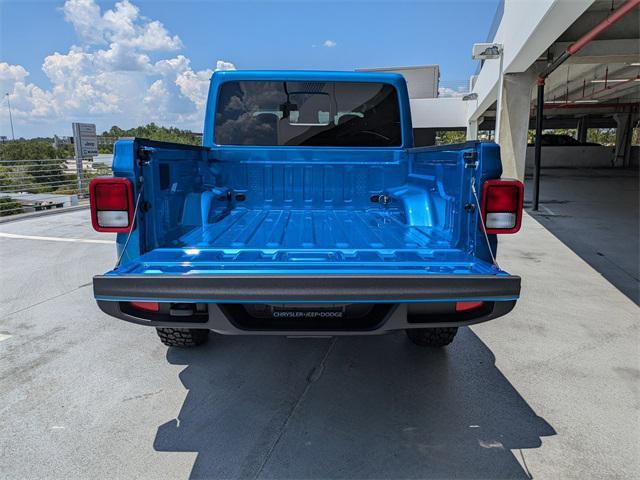new 2025 Jeep Gladiator car, priced at $48,227