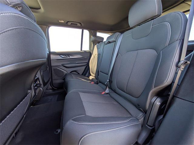 new 2025 Jeep Grand Cherokee car, priced at $39,294