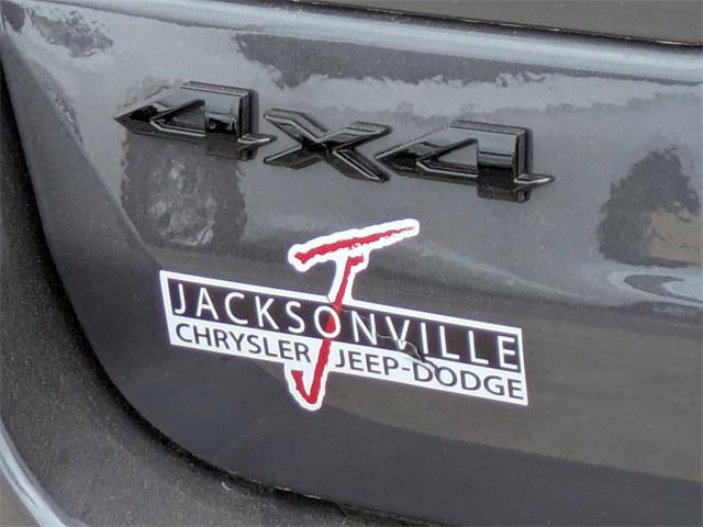new 2025 Jeep Grand Cherokee car, priced at $51,528