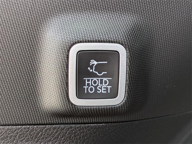 new 2025 Jeep Grand Cherokee car, priced at $38,054