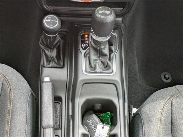 new 2025 Jeep Wrangler car, priced at $46,384