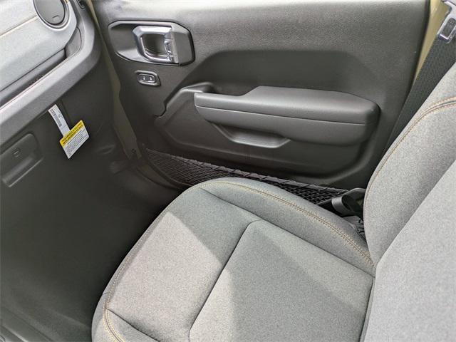 new 2025 Jeep Wrangler car, priced at $46,384