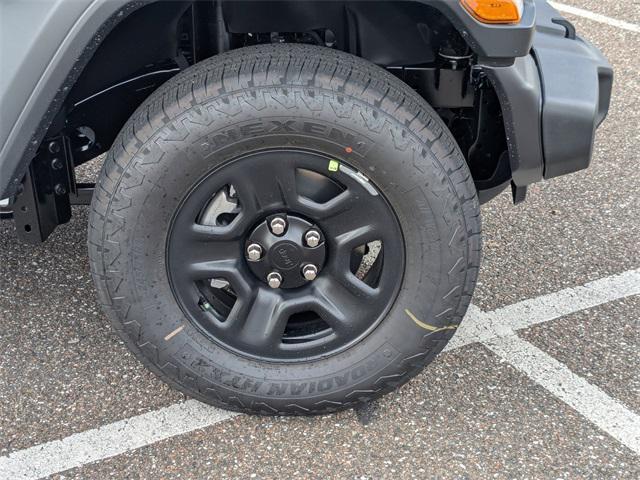new 2025 Jeep Wrangler car, priced at $41,332