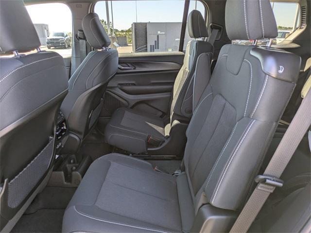 new 2025 Jeep Grand Cherokee L car, priced at $39,605