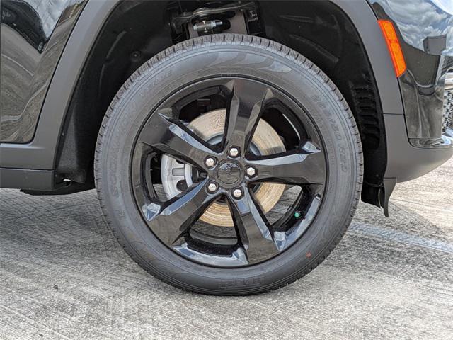 new 2025 Jeep Grand Cherokee L car, priced at $45,945