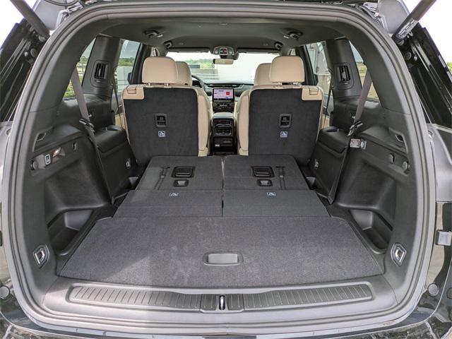 new 2025 Jeep Grand Cherokee L car, priced at $45,945