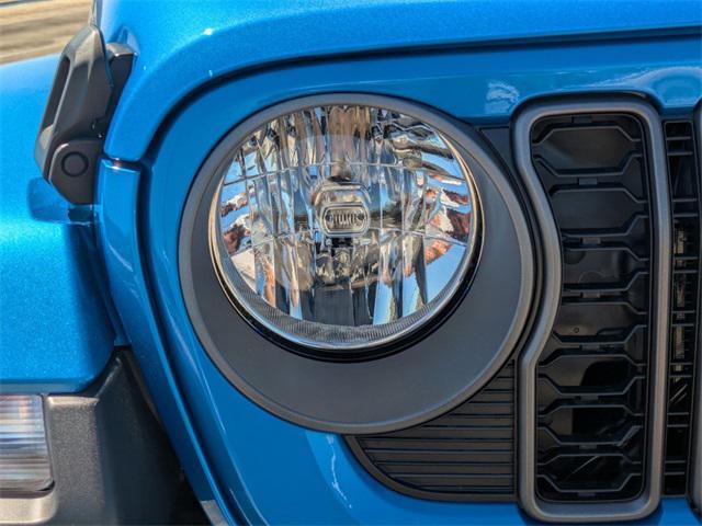 new 2025 Jeep Gladiator car, priced at $40,947