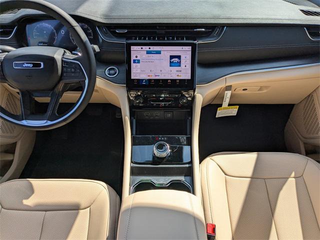 new 2025 Jeep Grand Cherokee car, priced at $48,231
