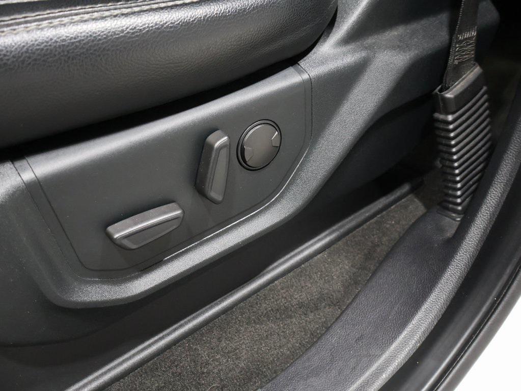 used 2020 Ford F-150 car, priced at $31,999