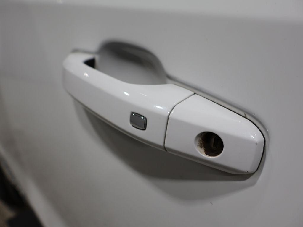 used 2021 GMC Sierra 1500 car, priced at $31,905