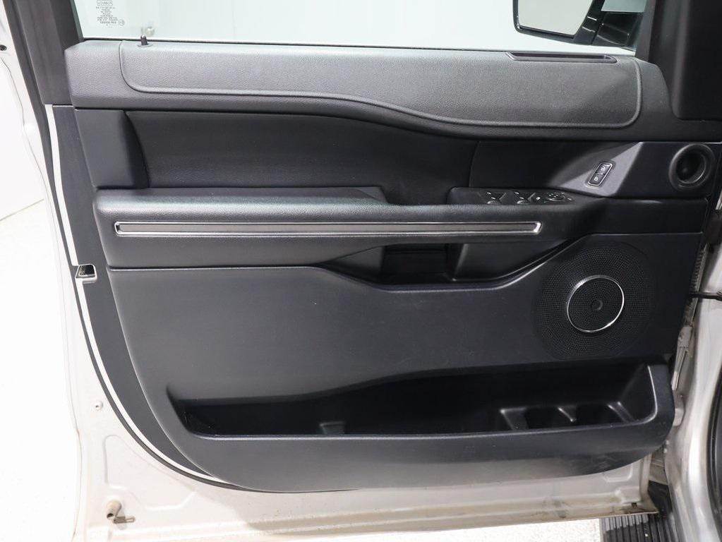 used 2019 Ford Expedition car, priced at $23,979