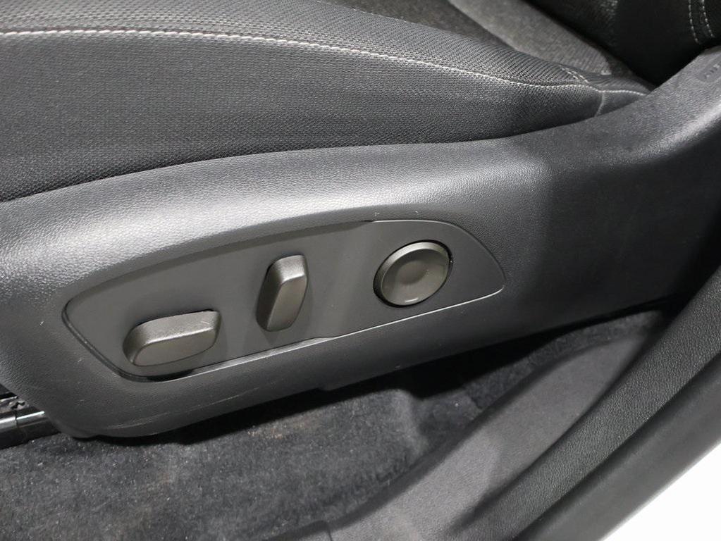 used 2024 Chevrolet Traverse car, priced at $37,942